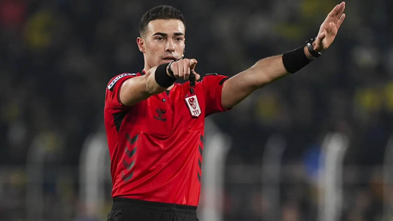 Süper Lig'de 29'uncu hafta hakemleri açıklandı