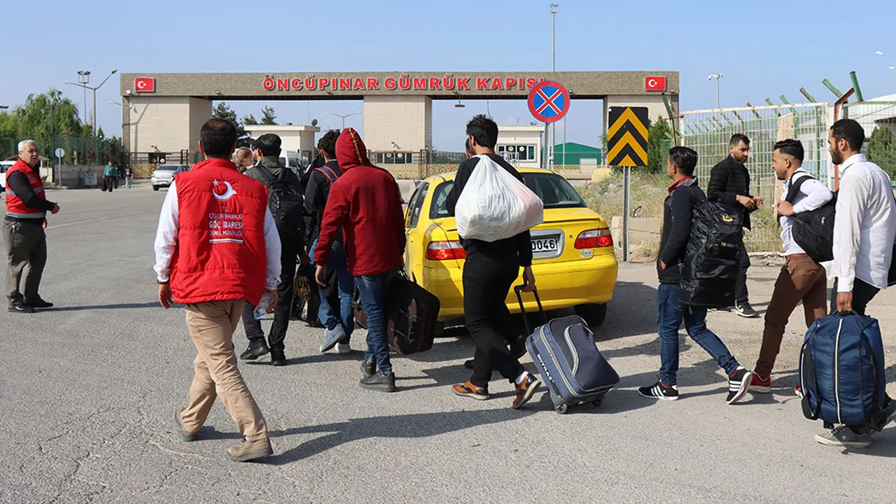 Türkiye'deki Suriyeli sayısında büyük değişim! O tarihten bu yana bir ilk