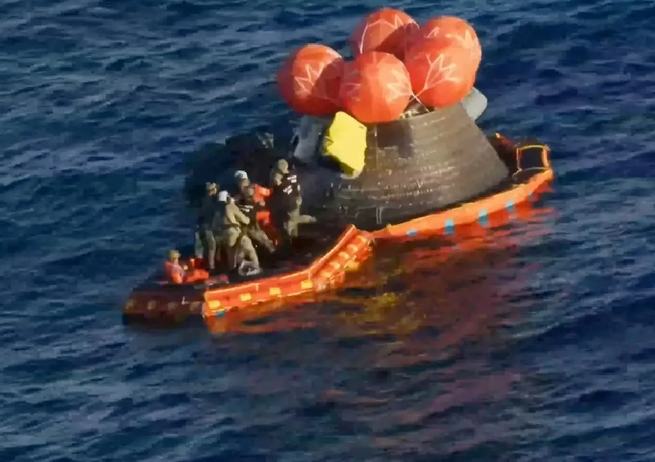 Artemis II Dünya'ya döndü! Trump bir sonraki Ay görevini duyurdu