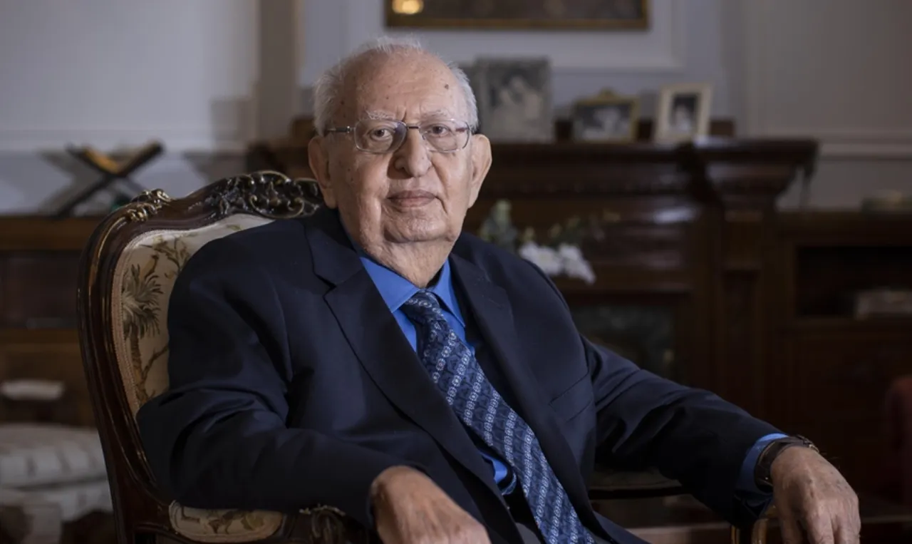 Eski TBMM Başkanı Hüsamettin Cindoruk hayatını kaybetti