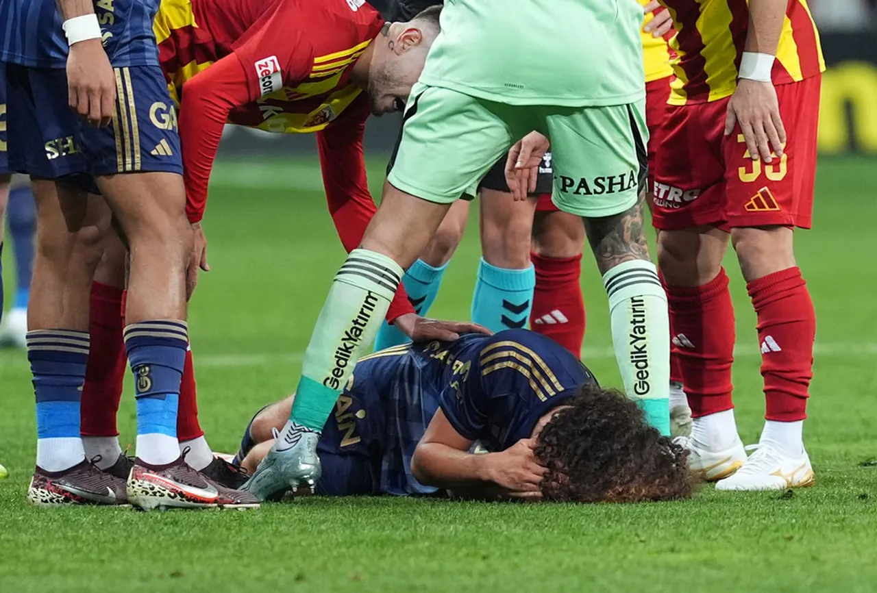 Guendouzi'nin yerde kaldığı pozisyon