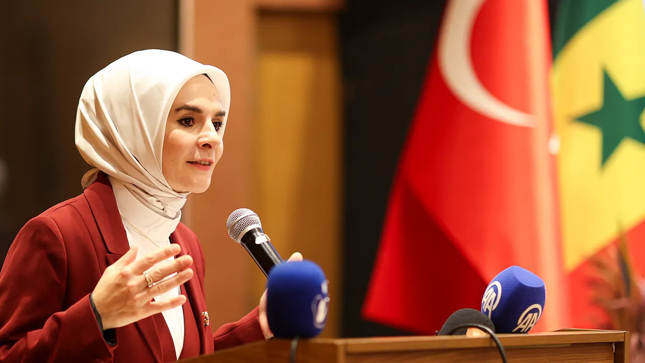 Hassas içerikli oyunlara 'otomatik +18' kilidi: Bakan Göktaş detayları paylaştı