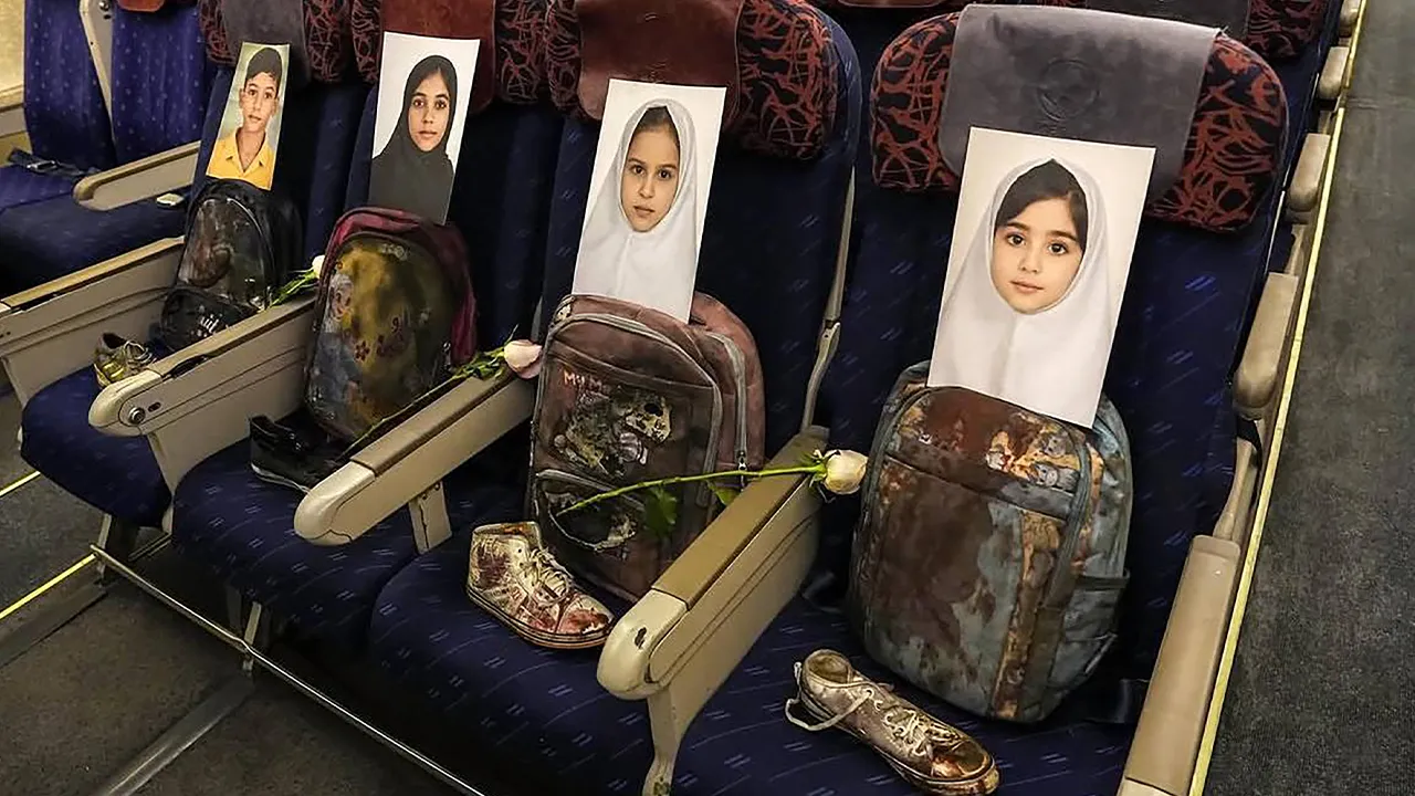 İran heyetinin uçağında dikkat çeken görüntü!