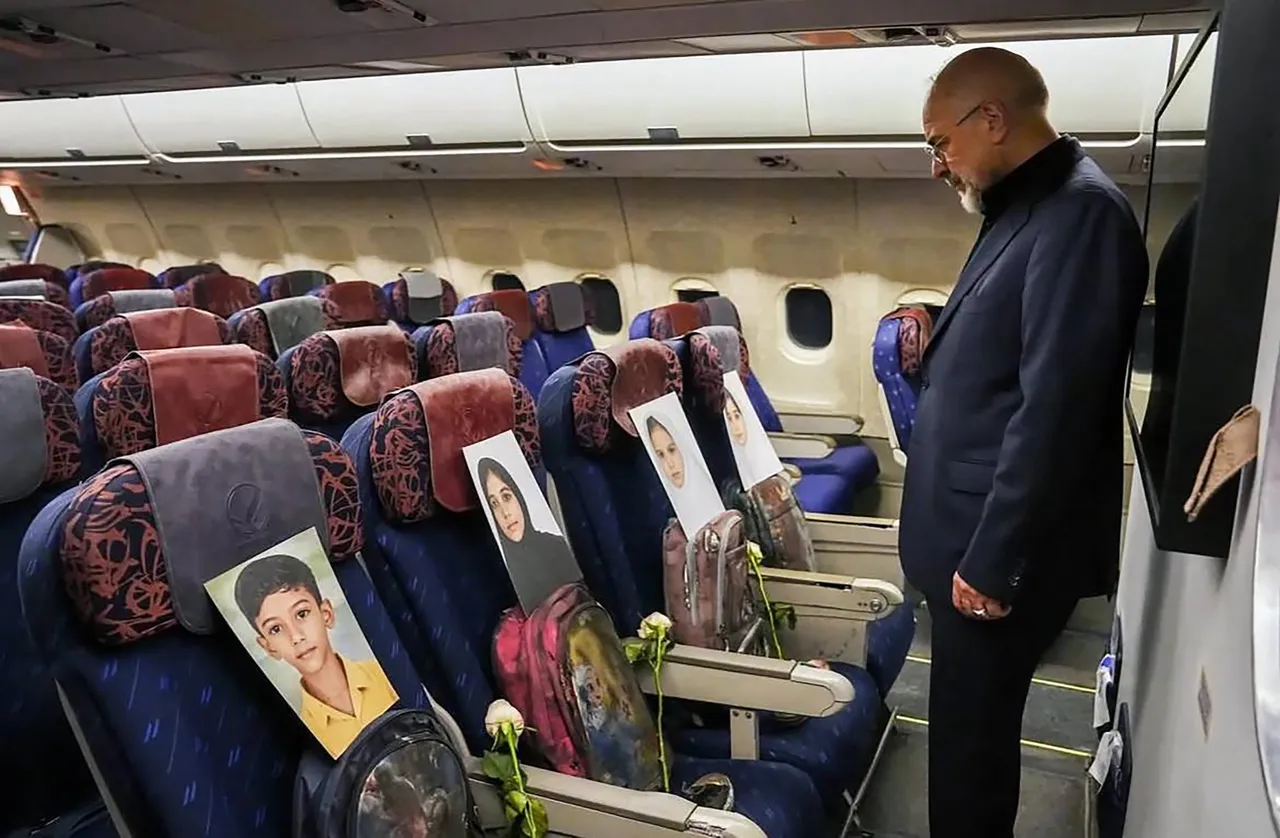 İran heyetinin uçağında dikkat çeken görüntü!