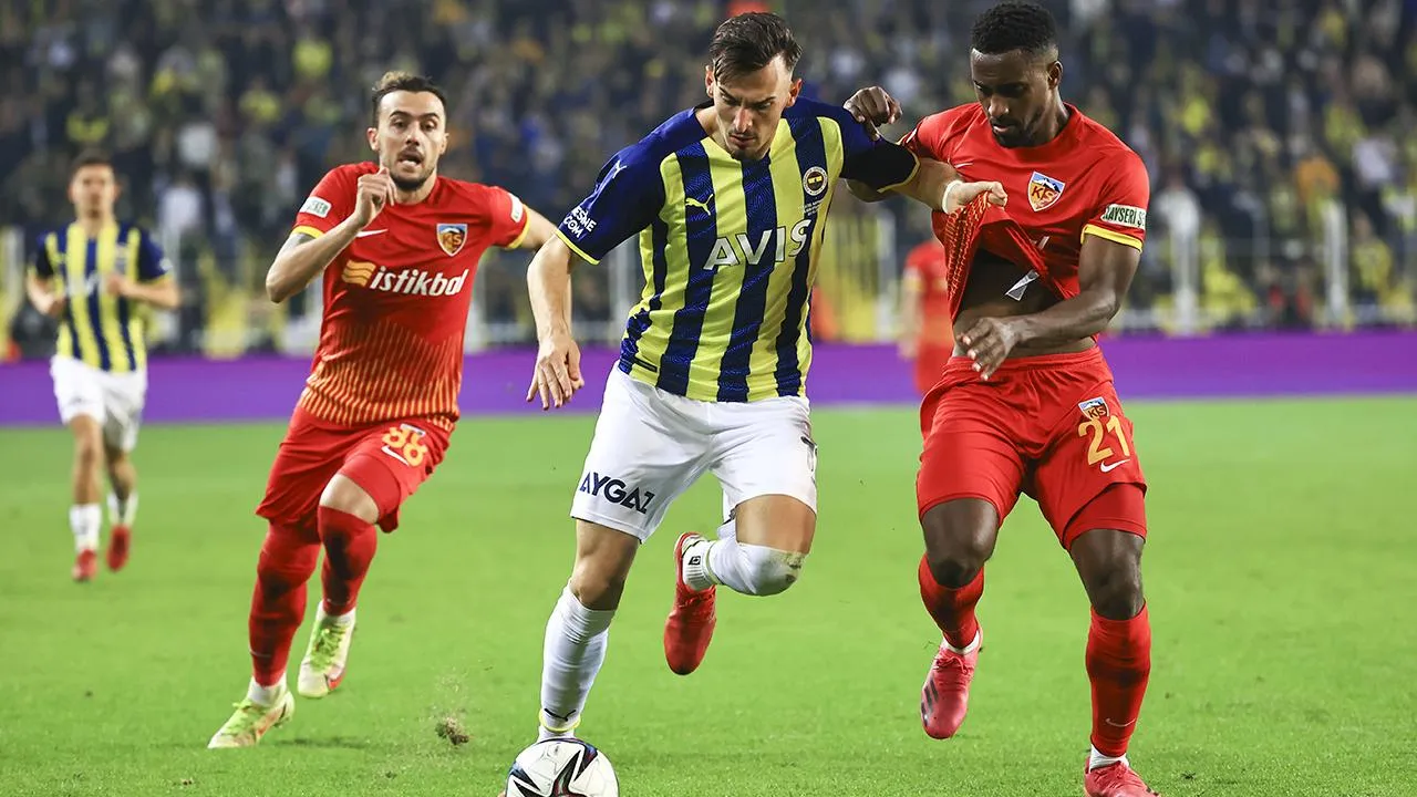 Kayserispor-Fenerbahçe canlı yayın hangi kanalda, saat kaçta? Canlı yayın bilgileri netleşti