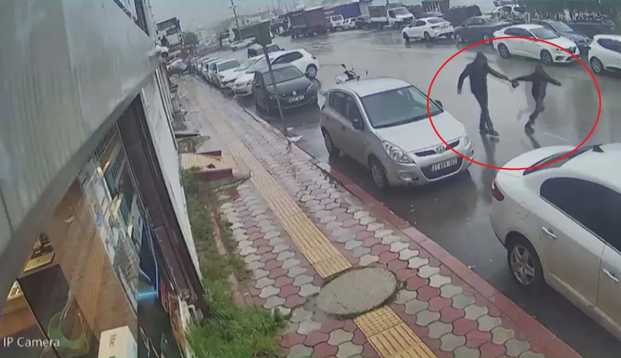 Kuyumcu kapkaç girişimine direndi, çantasını vermedi: ‘Yakalayamadım, çok pişmanım’