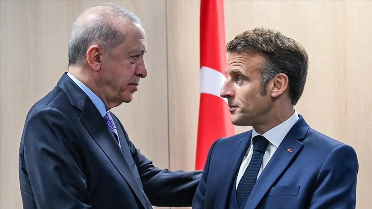 Macron ve Erdoğan görüştü