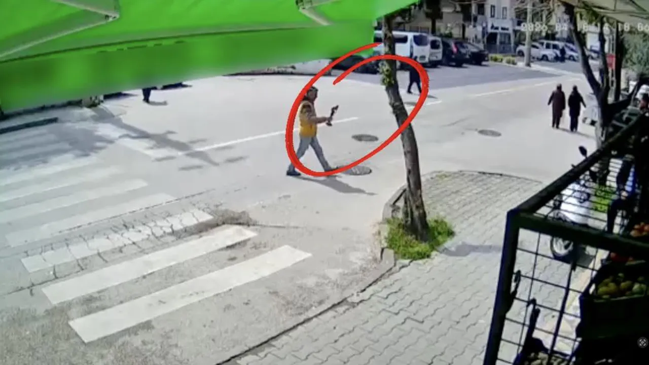 Şehidin hatırası çalındı! Ailesi mezar ziyaretinde yıkıldı: Yine bir travma yaşadık