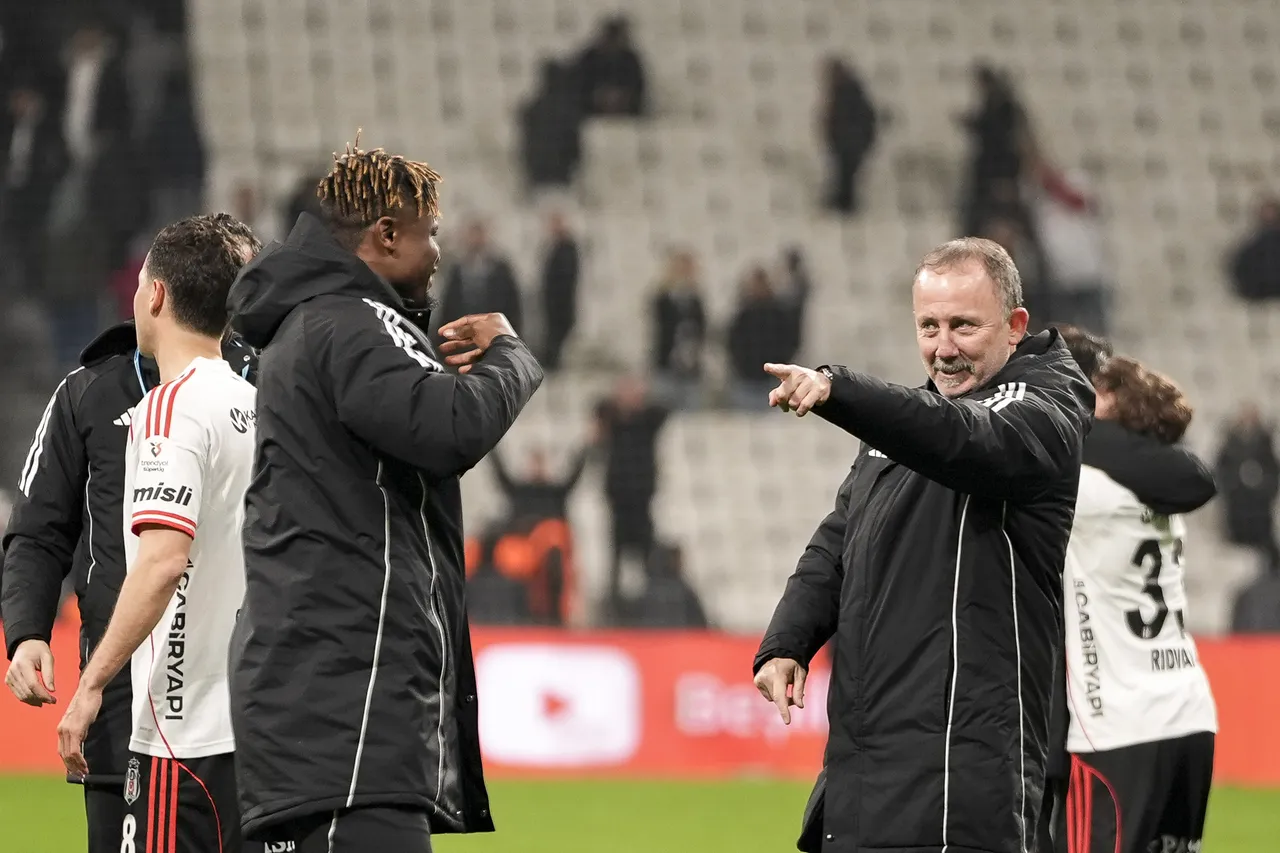 Beşiktaş Teknik Direktörü Sergen Yalçın