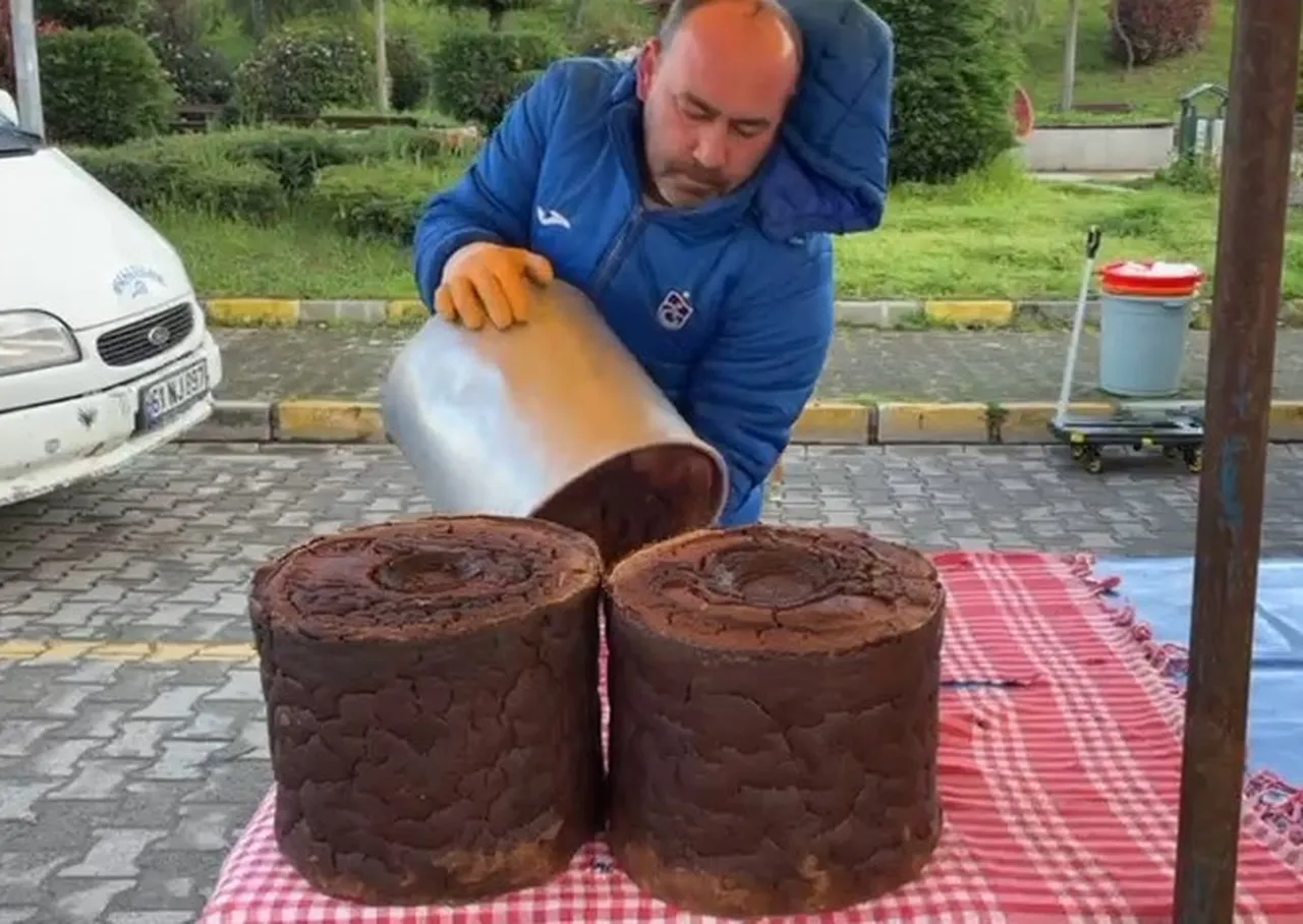 Tenekede yapılıyor, fırında 15 saat pişiyor! Kilosu 60 liradan bölge halkının gözdesi oldu