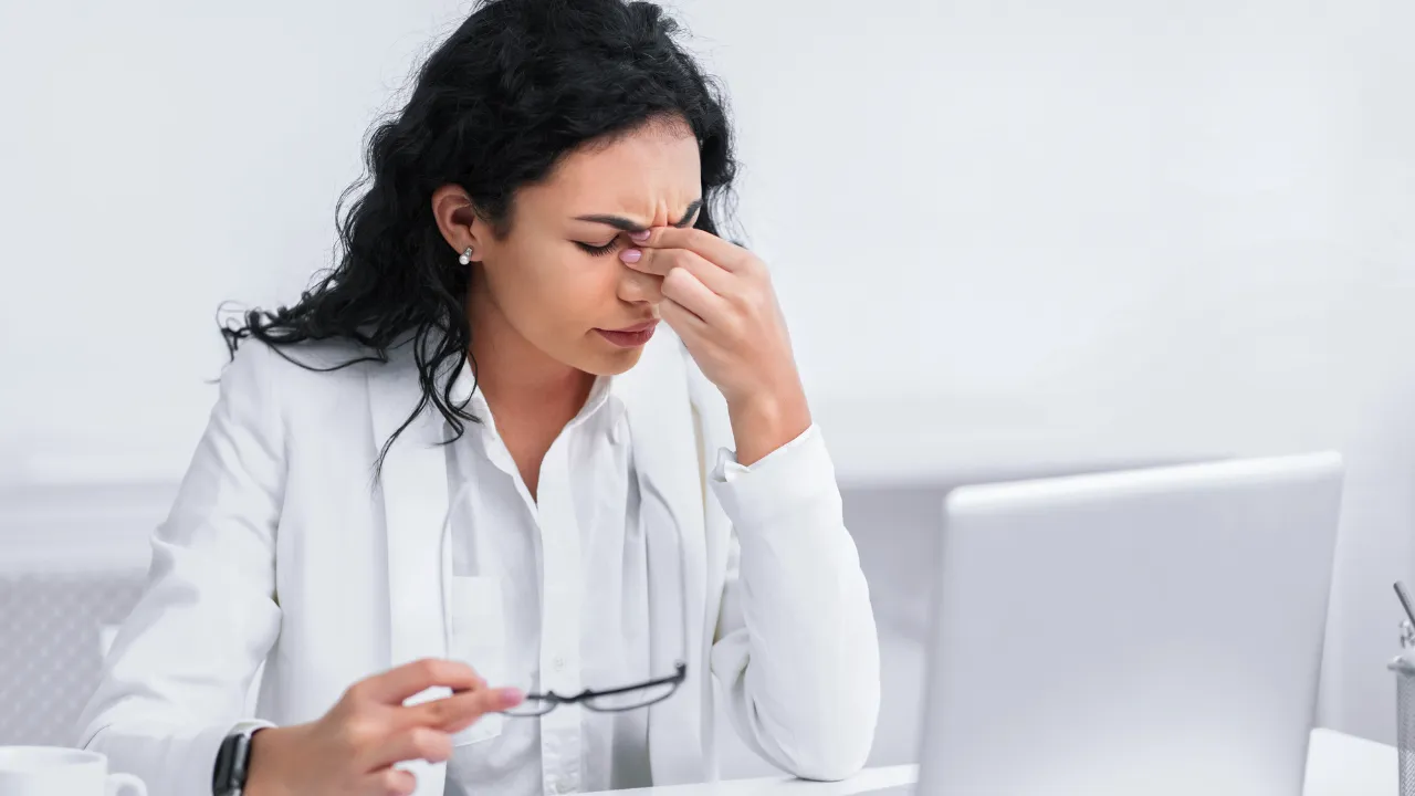 Basit bir grip sandı, gerçek hapşırınca ortaya çıktı! Burnundan çıkanlar doktorları bile şaşkına çevirdi