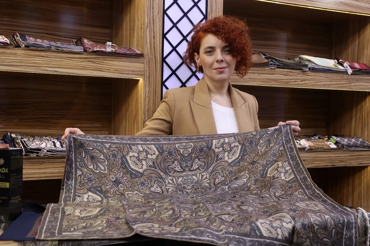 Bin yıllık motifler eşarplarla dile getiriliyor: Gümüşhane’den dünyaya Anadolu mührü