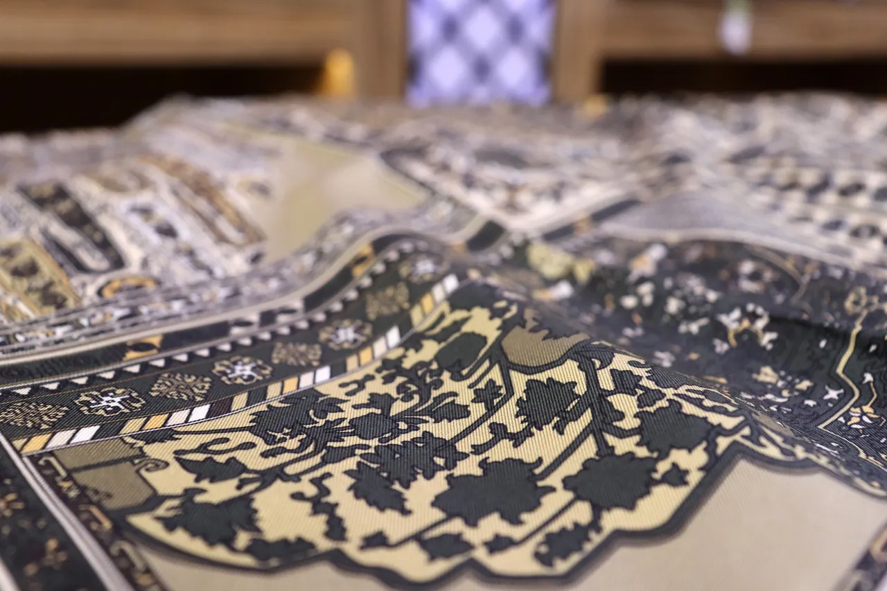 Bin yıllık motifler eşarplarla dile getiriliyor: Gümüşhane’den dünyaya Anadolu mührü