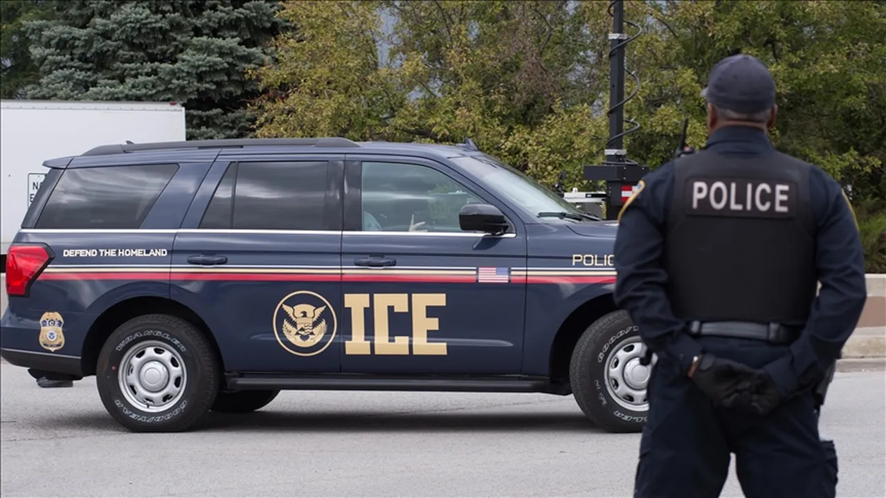 ICE (Göçmenlik ve Gümrük Muhafaza)