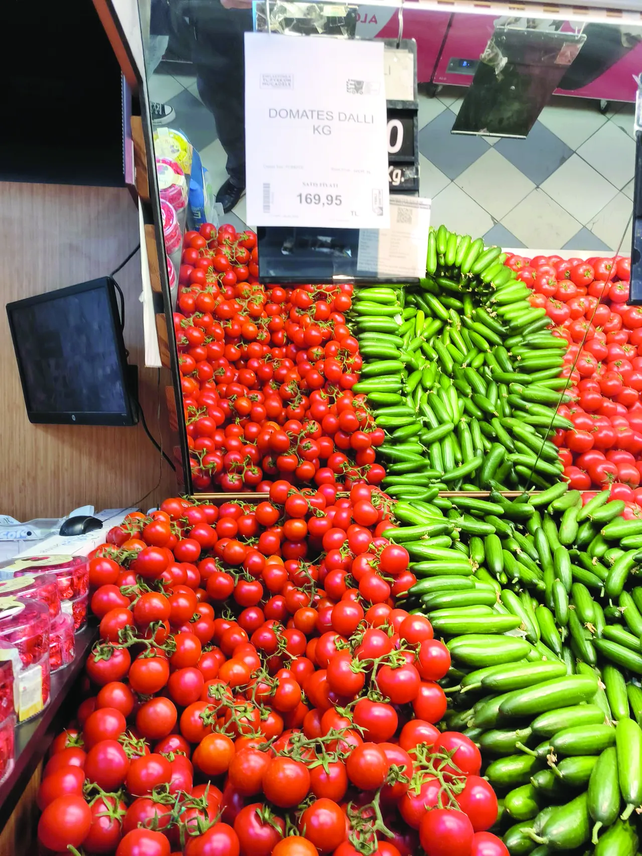 Fırsatçılara caydırıcı ceza şart! Rafta fiyat oyunlarına karşı sert yaptırım çağrısı