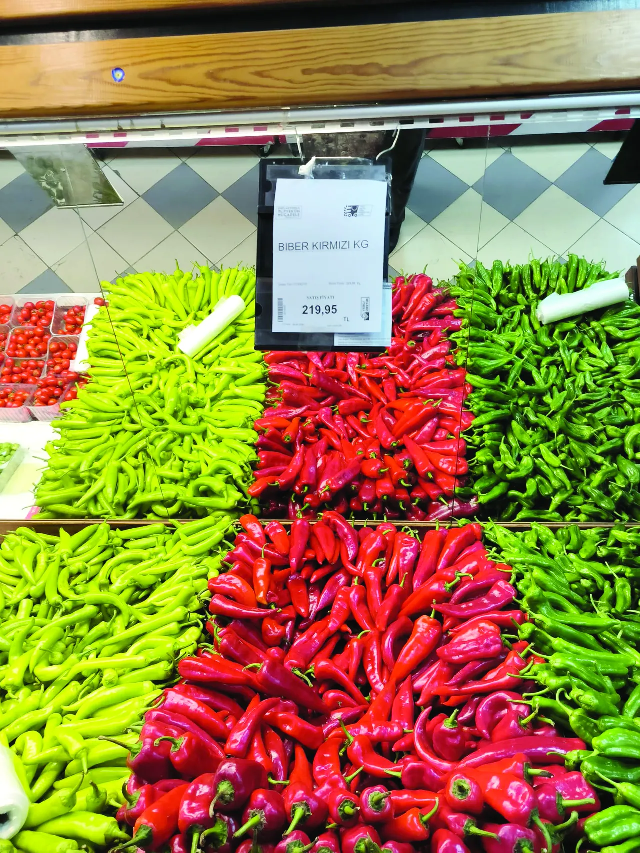 Fırsatçılara caydırıcı ceza şart! Rafta fiyat oyunlarına karşı sert yaptırım çağrısı