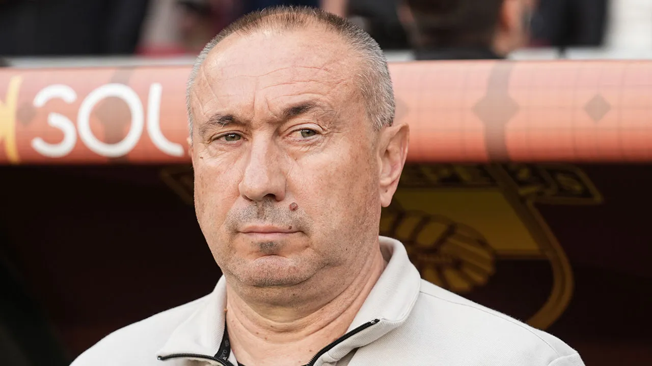 Göztepe'de Stoilov'dan Galatasaray tepkisi: Ligde adil bir rekabet ortamı yok