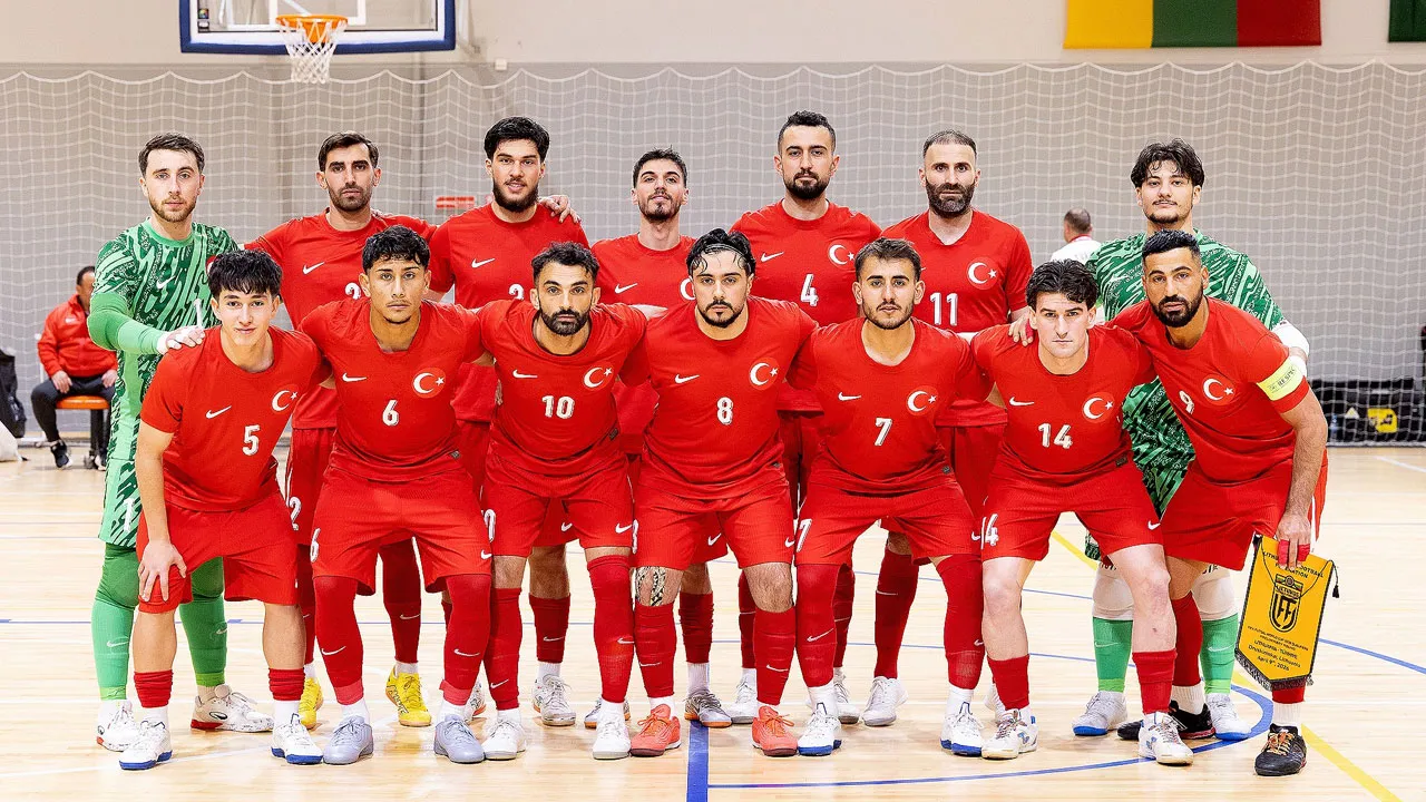 Milliler, galibiyetle veda etti