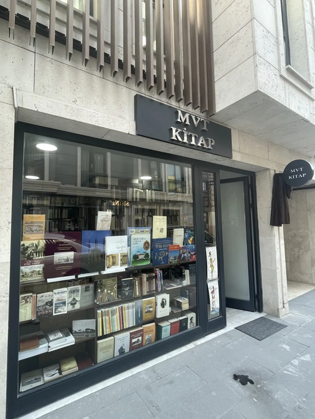 Yerliye niyet turiste kısmet! Cağaloğlu kitapçılar sokağı kitapseverleri bekliyor