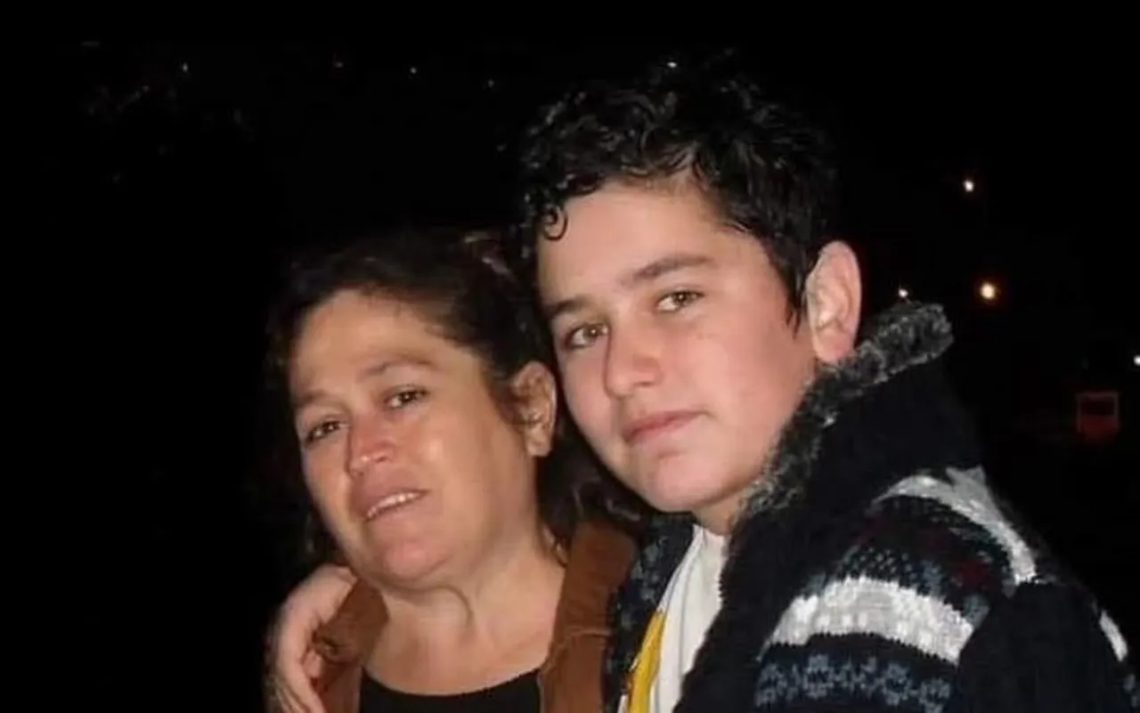 Yasemin Zeren ve oğlu Anıl Ali Zeren