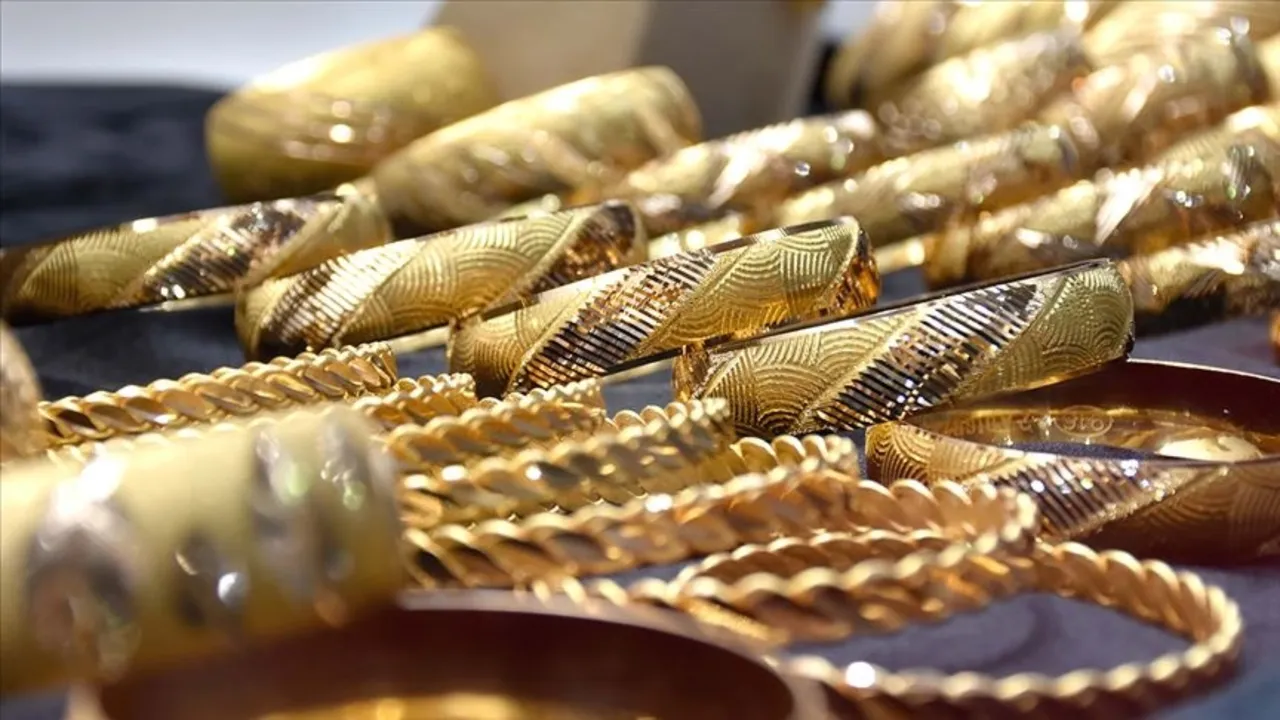 Altın fiyatlarında 'beton taban' oluştu: Sefer Şener'den kritik 'yükseliş' uyarısı