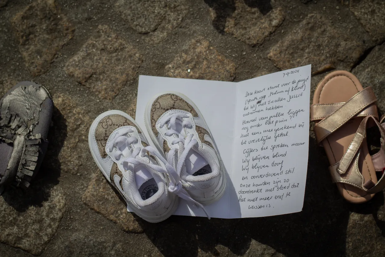 Amsterdam’da sessiz Gazze çığlığı! Katledilen Filistinli çocuk ve gazeteciler anıldı