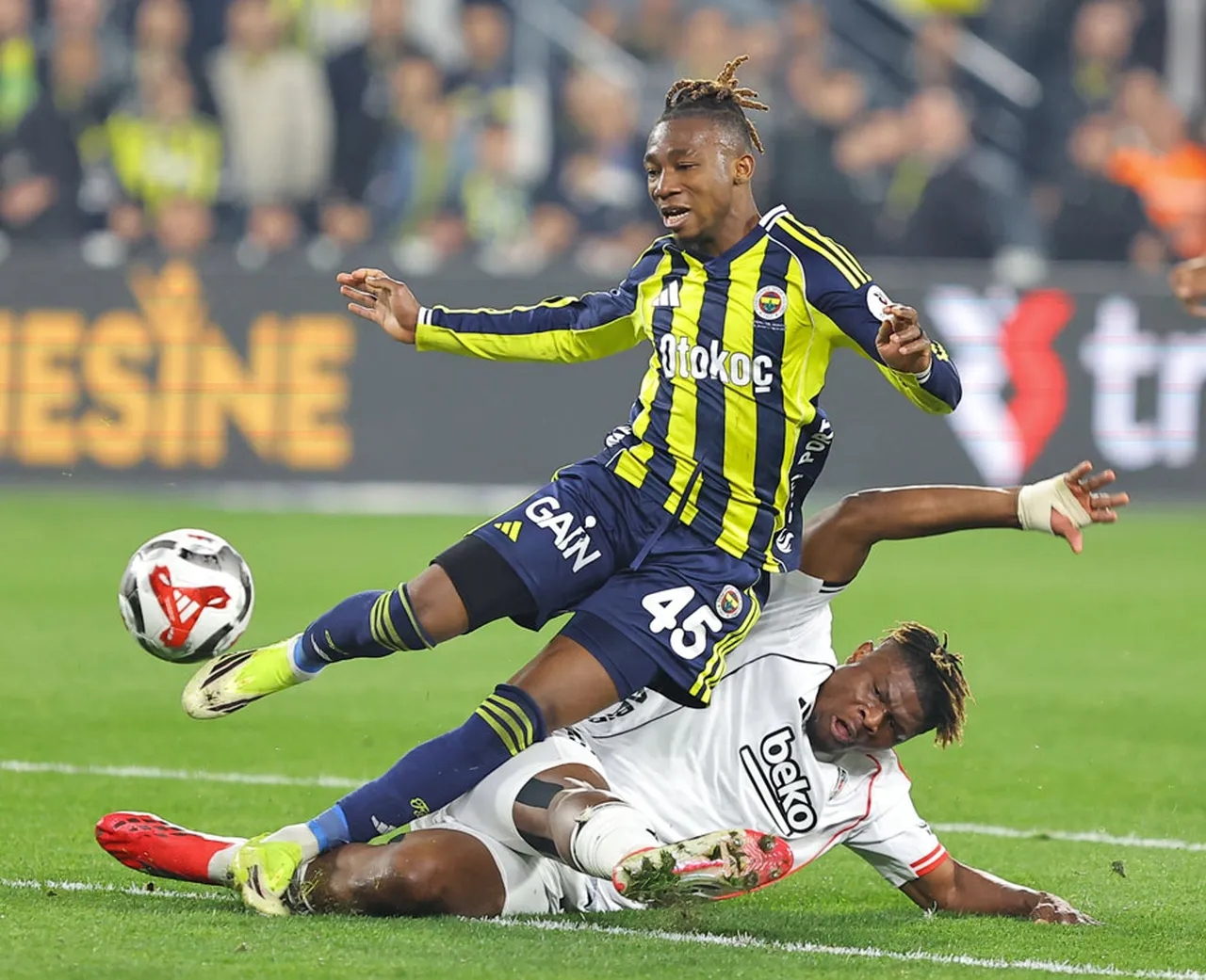 Fenerbahçe-Beşiktaş maçındaki penaltı anı