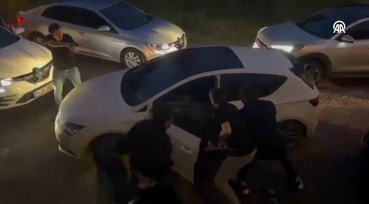 İstanbulun ortasında silahlı gasp!