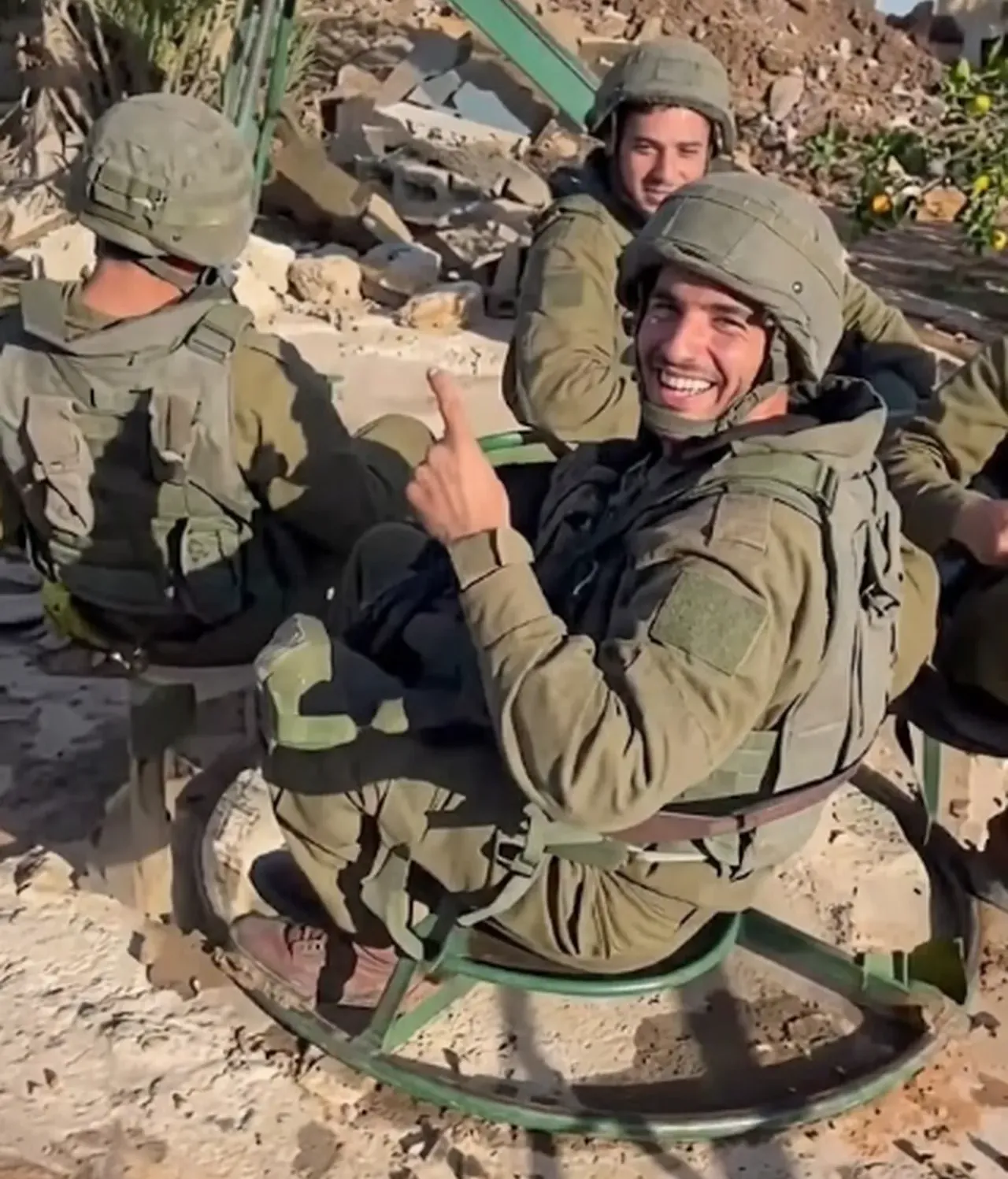 Lübnandaki çatışmaların ortasında İsrail askerlerinden skandal park videosu! Tepkiler çığ gibi