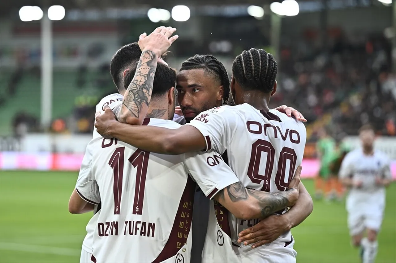 Şampiyon kim olacak? Galatasaray, Fenerbahçe, Trabzonspor kalan maçlar