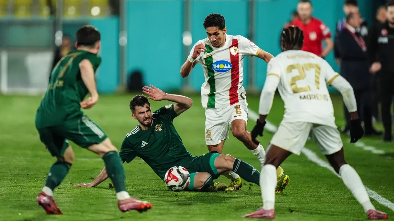 Şifresiz canlı yayın! Amedspor - Ümraniyespor maçı hangi kanalda, nerede izlenir, saat kaçta?