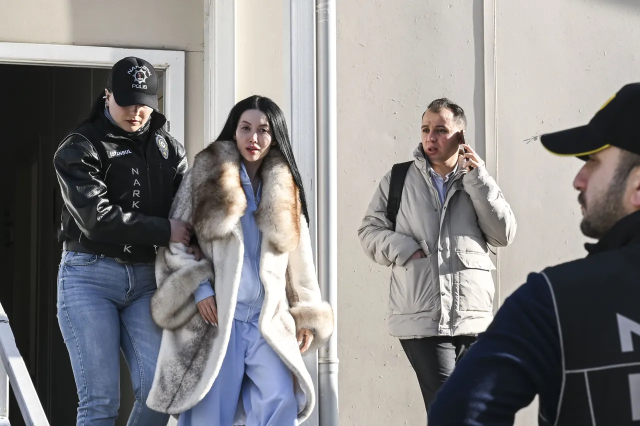 Uyuşturucu operasyonunda yeni dalga! Ünlü isimler adliyeye böyle sevk edildi