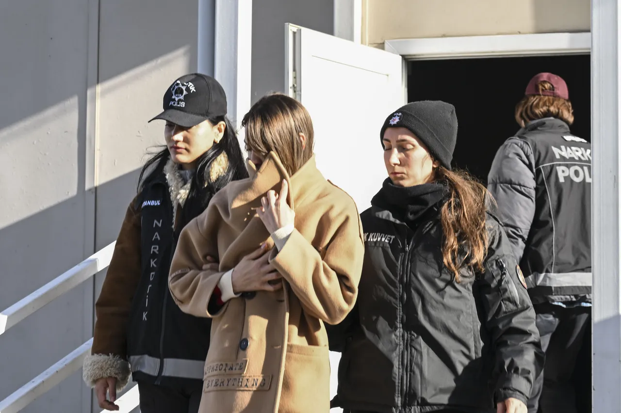 Uyuşturucu operasyonunda yeni dalga! Ünlü isimler adliyeye böyle sevk edildi