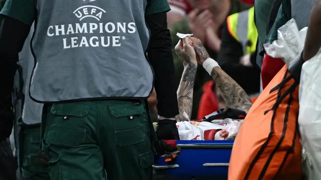 Noa Lang'ın sakatlık sonrası oyundan çıktığı an