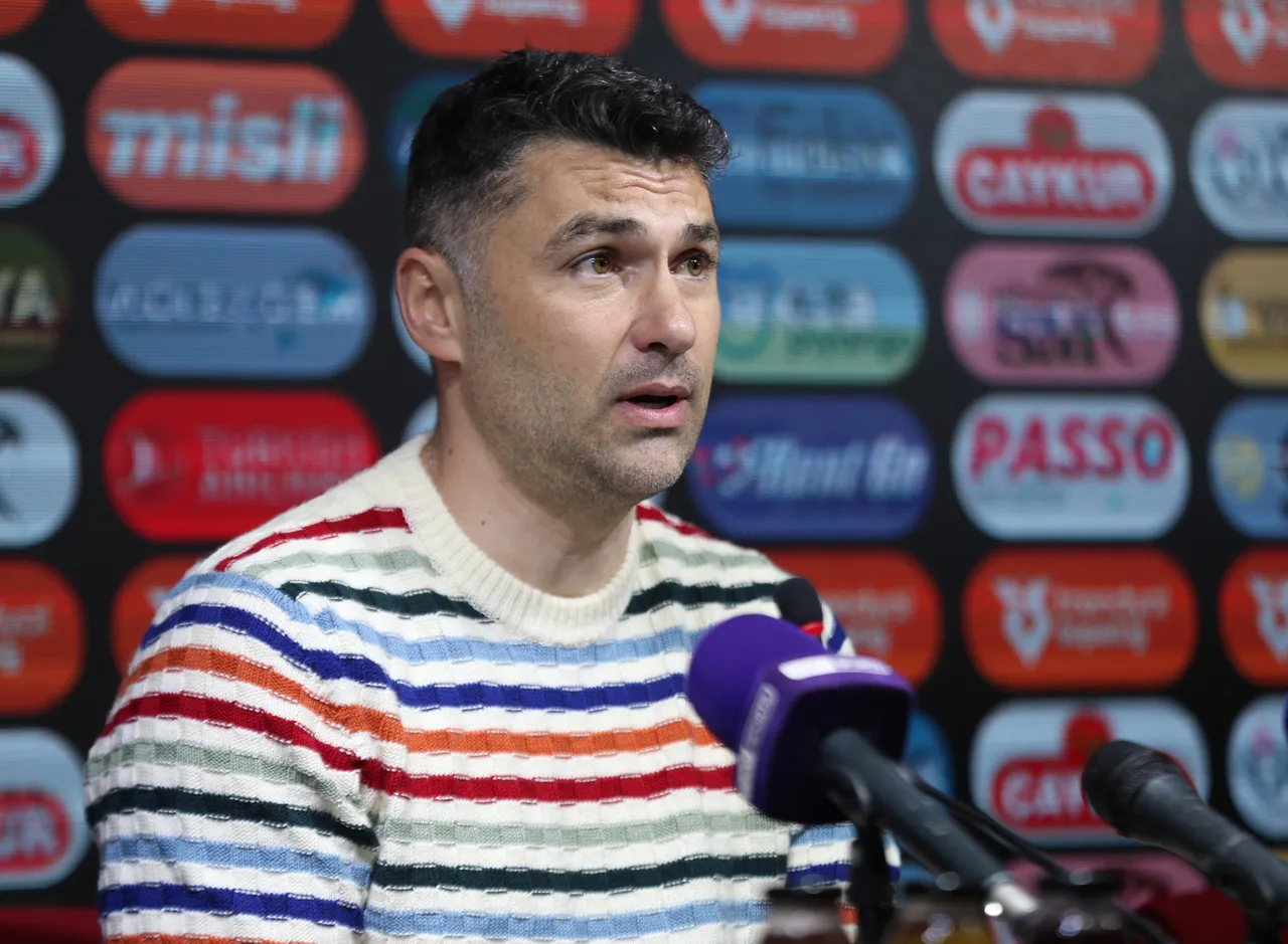 Burak Yılmaz, Rizespor maçının ardından düzenlenen basın toplantısında , Gaziantep FK teknik direktörlüğünden istifa ettiğini duyurdu