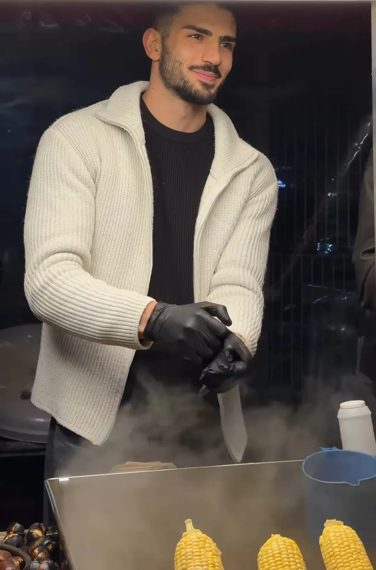 Mısırcı Alper Temel fenomen oldu! Yayında kazandığı para ağızları açık bıraktı