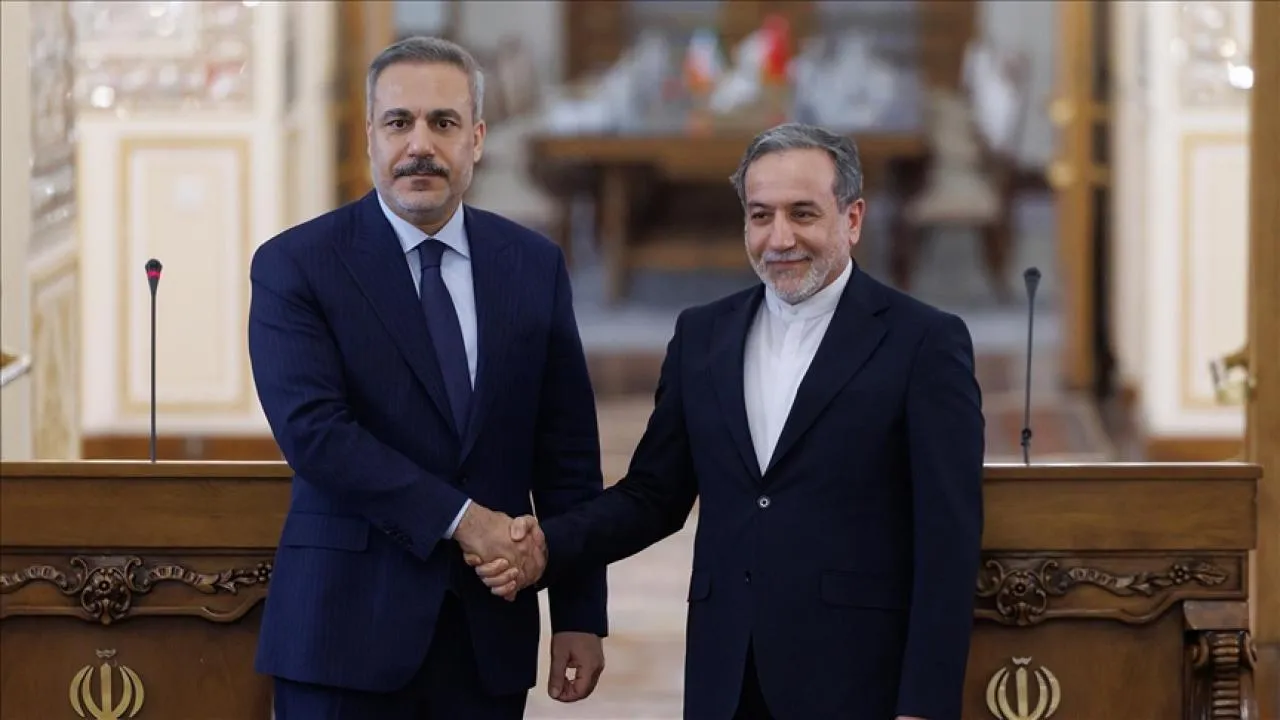 Türkiye ile İran arasında üst düzey temas! Bakan Fidan, mevkidaşı Arakçi ile görüştü