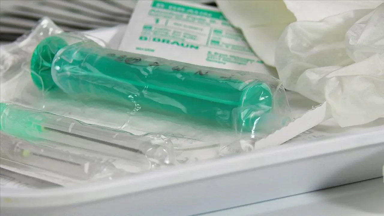 Zonguldak diken üstünde! Menenjit şüphesi herkesi korkuttu, 14 yaşındaki öğrenci entübe edildi