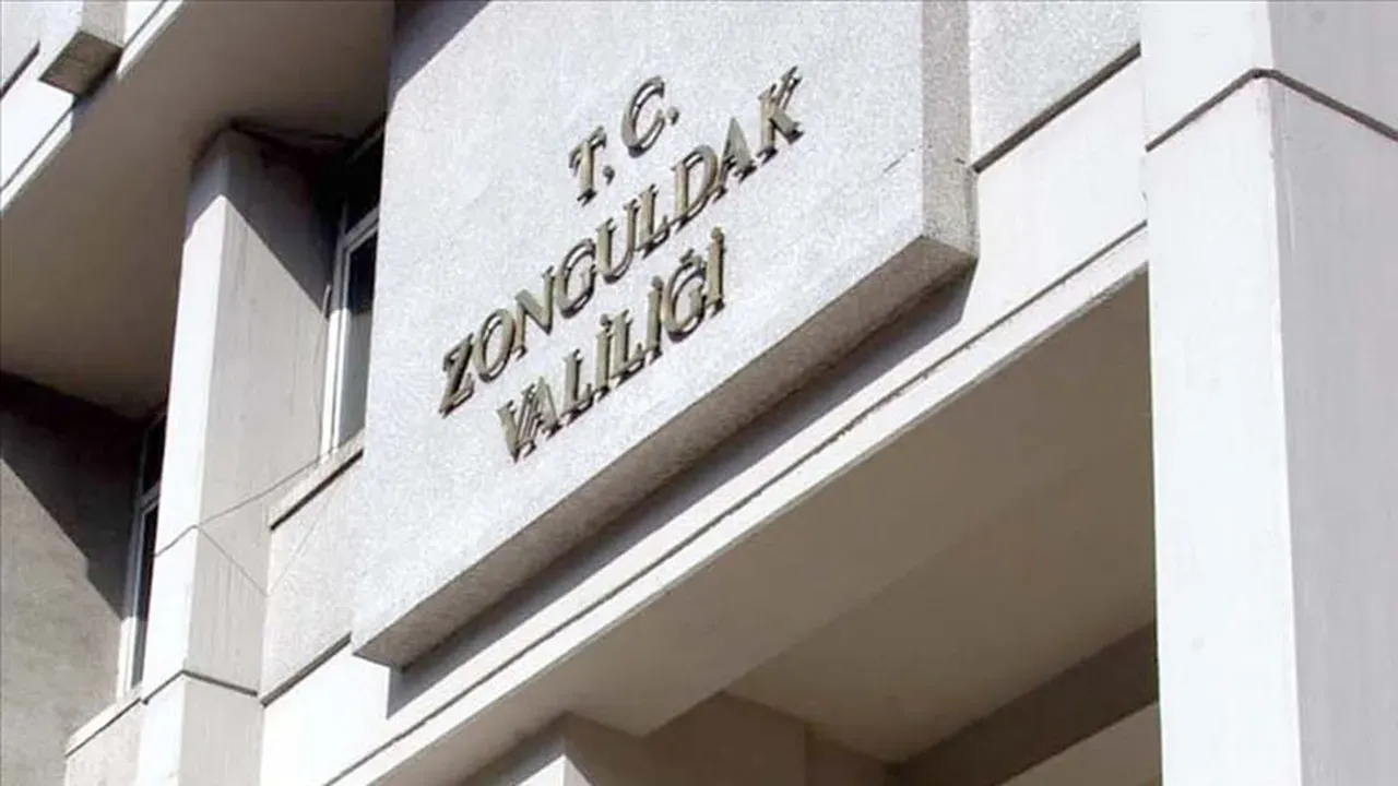 Zonguldak diken üstünde! Menenjit şüphesi herkesi korkuttu, 14 yaşındaki öğrenci entübe edildi