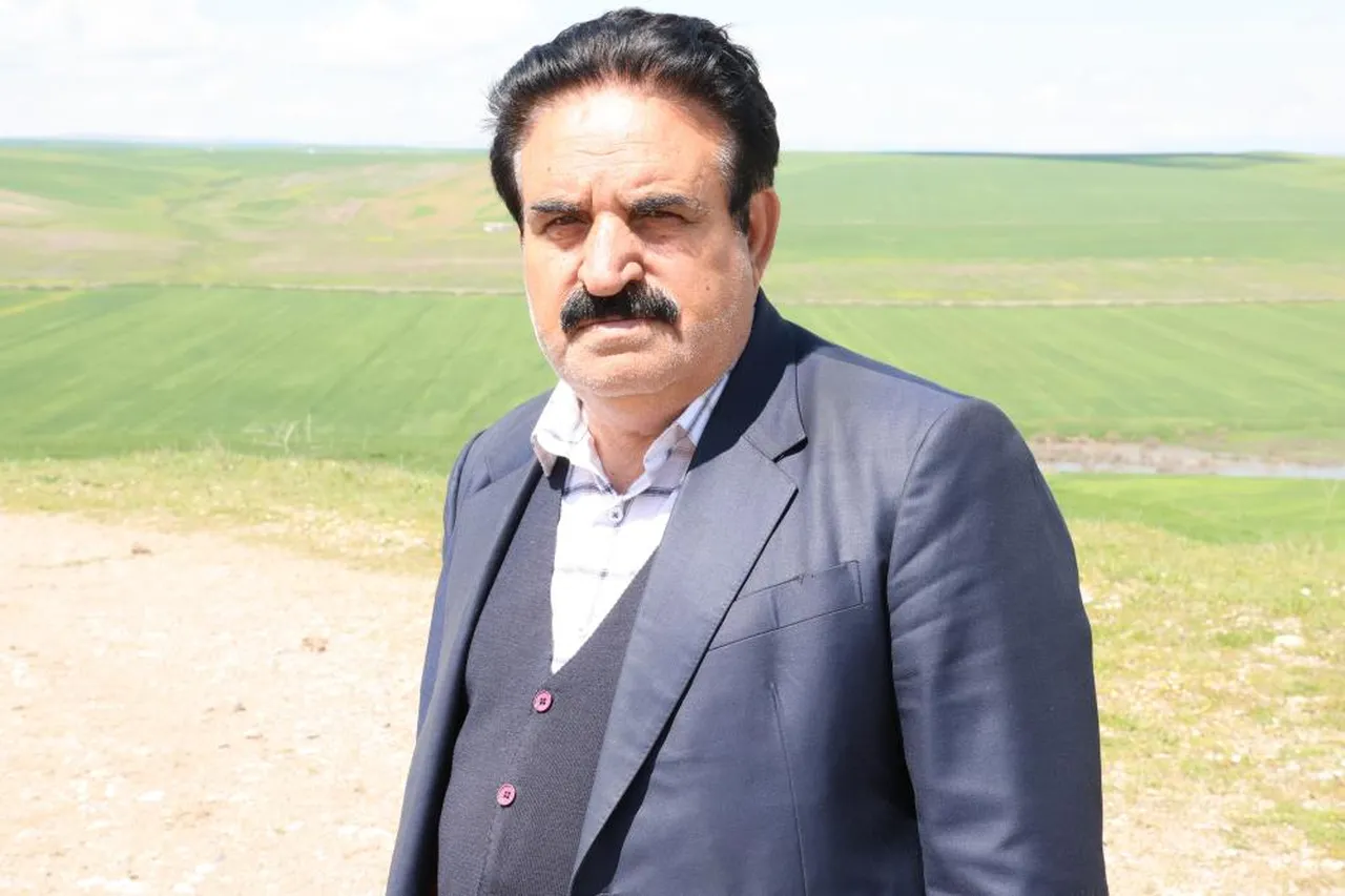 250 dönüm buğday çöp oldu! Jandarma eşliğinde ekildi gece yarısı kurutuldu