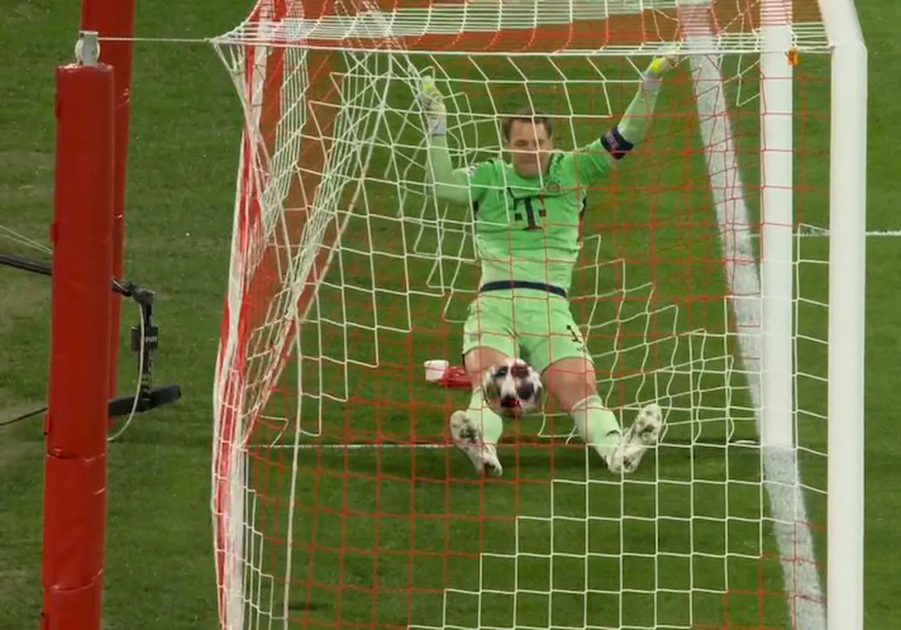 Manuel Neuer frikik sonrası