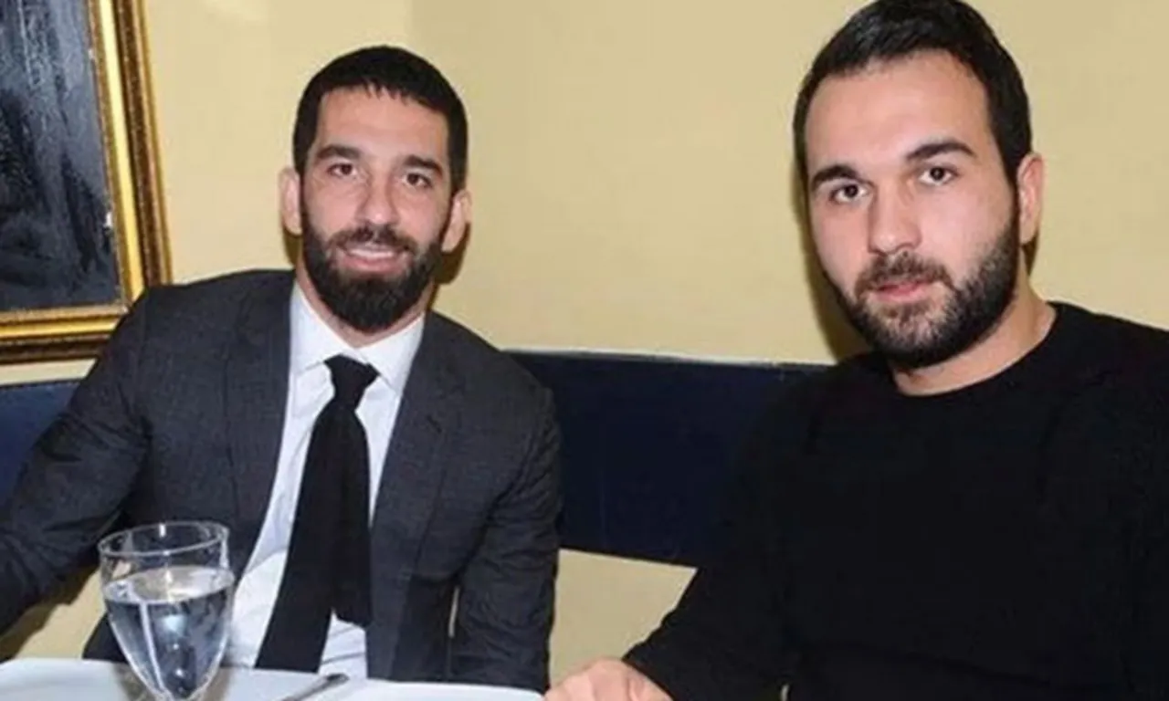 Arda Turan ailesinde kriz! Kardeşi Okan Turan’ı tek kalemde sildi