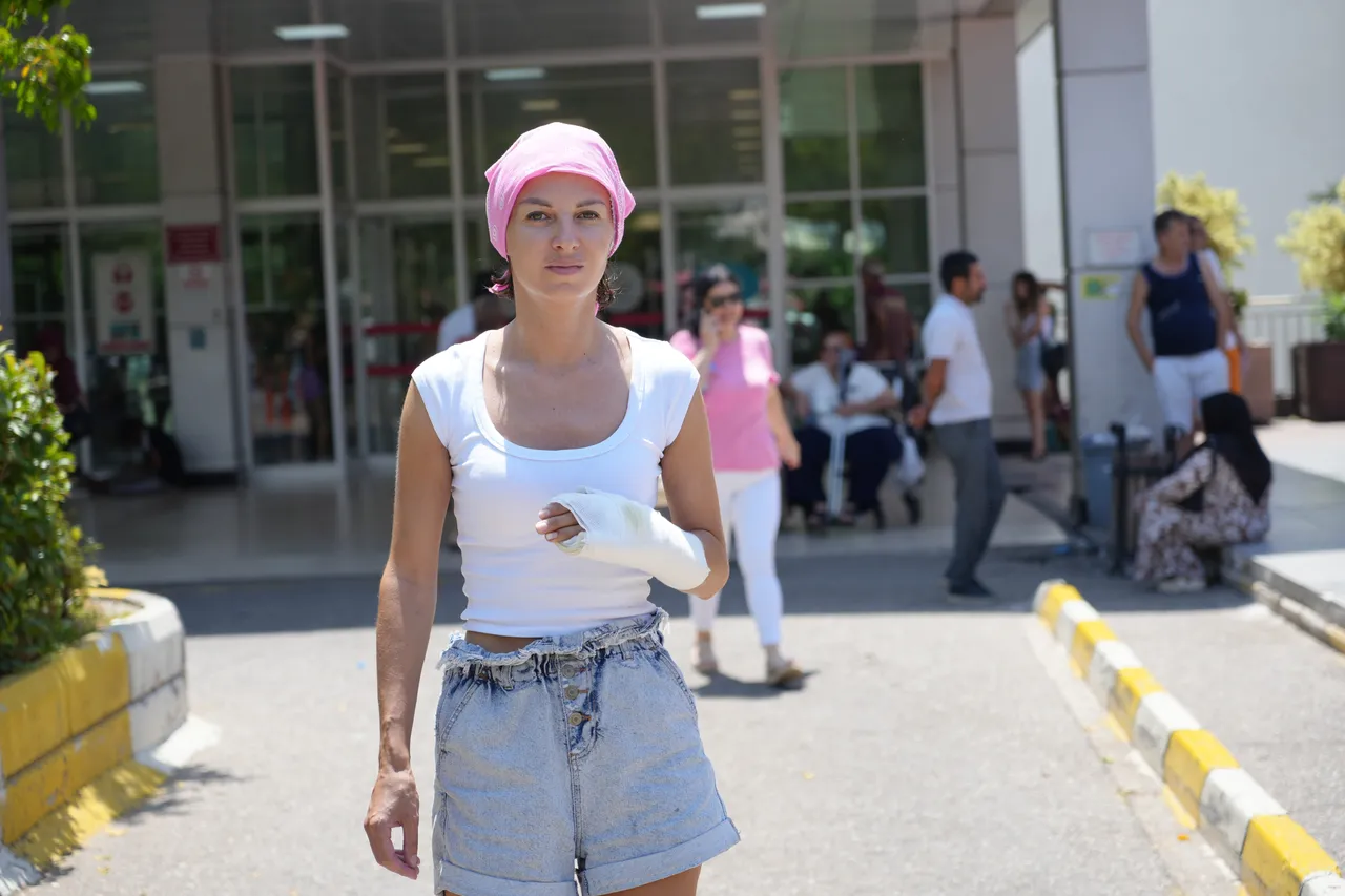 Hapis kararı sonrası gelen ölüm! Sopalı dehşet davasında 19 yıl ceza, babası adliyede hayatını kaybetti