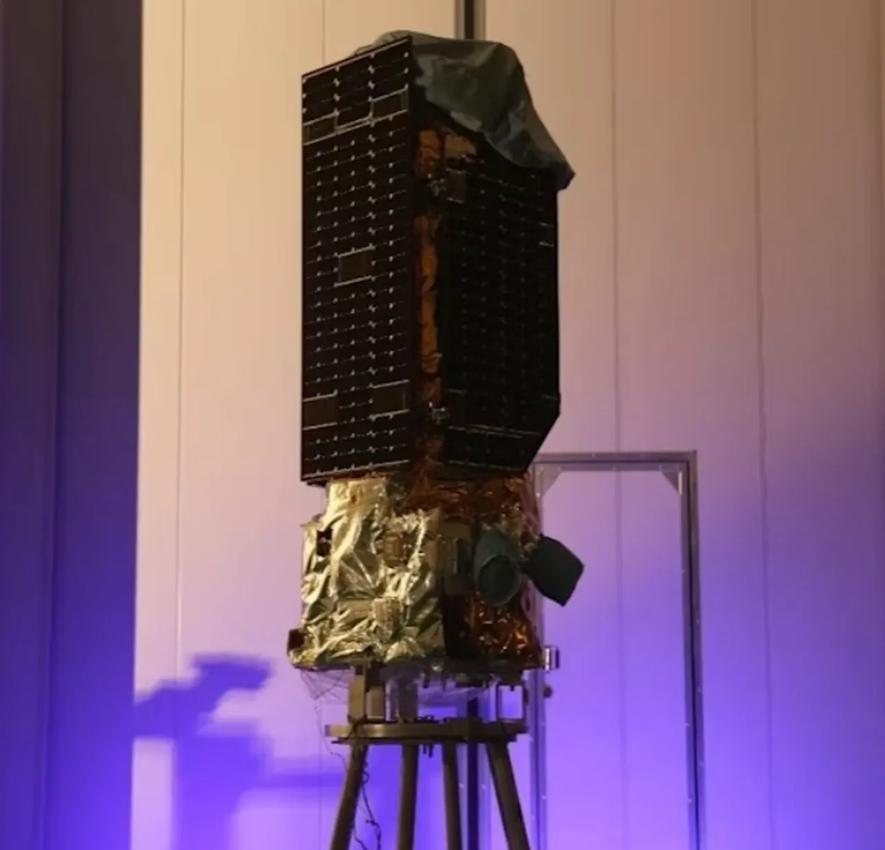 İran'ın gizli silahı deşifre oldu! Çin’in hediye uydusuyla ABD üslerini tek tek markaja aldılar!