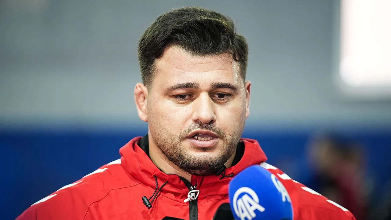 Milli güreşçi Rıza Kayaalp'in gözü, Rus efsane Karelin'in rekorunda