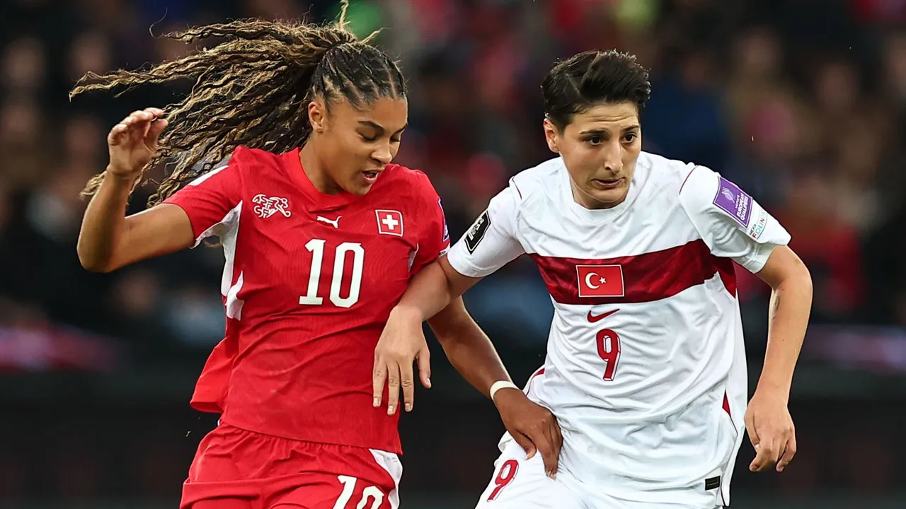 Milliler, İsviçre'ye 3 golle mağlup oldu