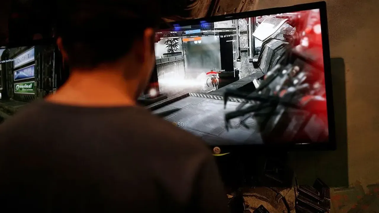 ŞİDDET ÖĞRENİLİYOR MU?