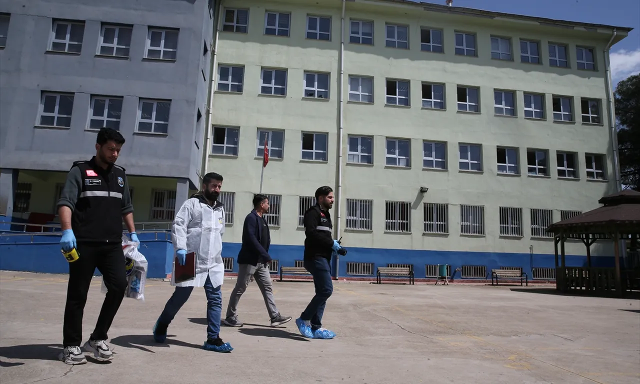 Şanlıurfa'daki lise saldırısında yaralıların son durumu! Bakan Tekin: Bir öğretmende kalıcı hasar kalabilir