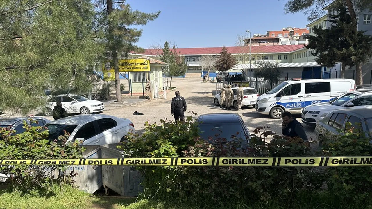 Şanlıurfadaki lise saldırısında yaralıların son durumu! Bakan Tekin: Bir öğretmende kalıcı hasar kalabilir