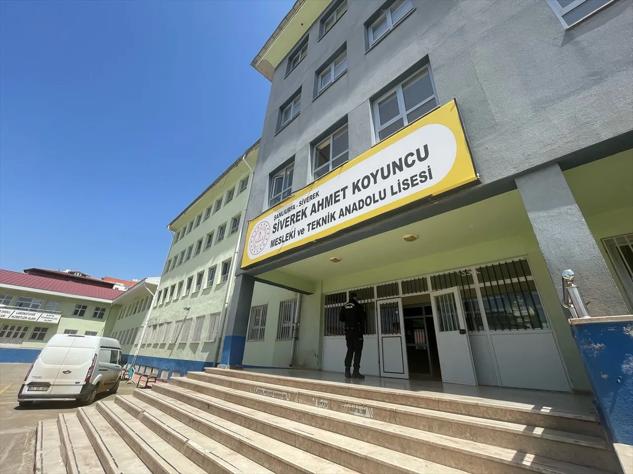 Şanlıurfadaki lise saldırısında yaralıların son durumu! Bakan Tekin: Bir öğretmende kalıcı hasar kalabilir